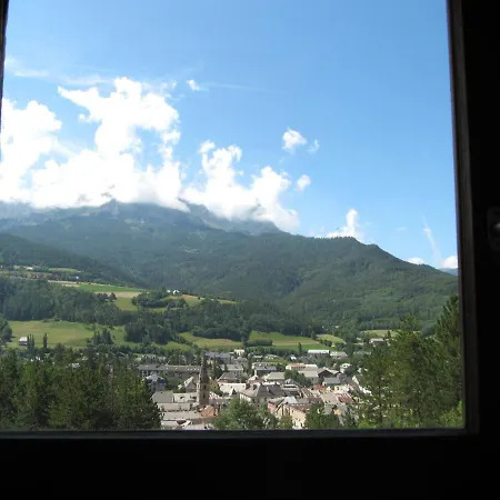 Location à La Montagne Apartamento *